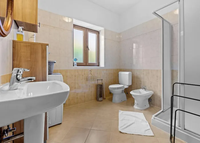 Rustic Lara With Pool Vila Cabrunici